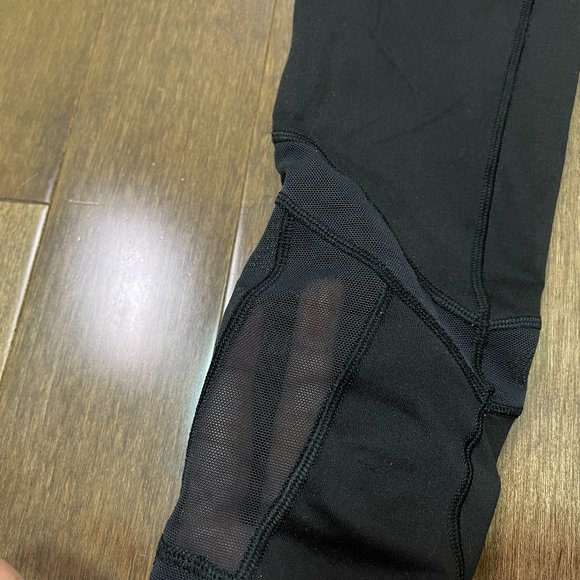 Ivivva Black Mesh Accent Leggings sz 7 - Picture 3 of 11